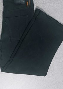 Black Levi's Jeans