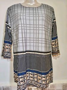 Stylish Grey Plaid Top with Patterned Sleeves