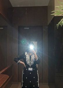 Elegant Black Embroidered Kurta