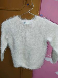 wool sweatshirt  puffy jaisi ... Combo