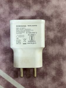 Samsung Adaptive Fast Charging travel adapter
