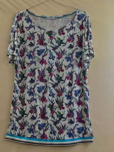 Vibrant Floral Print Casual T-Shirt