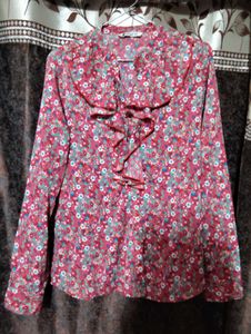 Chic Floral Ruffled Blouse