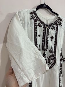 Pakistani Embroidered White Kurta