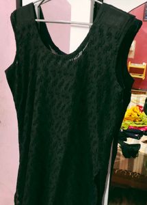 Sleeveless Black Chikankari Kurti
