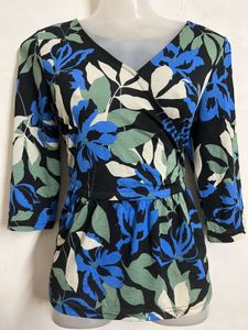 VERO MODA BRANDED Chic Floral Wrap Top