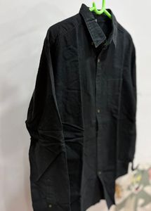 WES Casuals - Classic Black Button-Dow