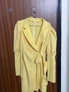 Chic Yellow Blazer Dress