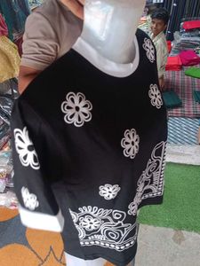 Stylish Black &amp; White Print Top