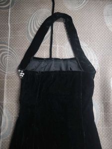 Elegant Black Sequin Embellished halter neck dress