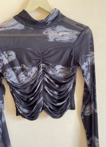 Mesh long sleeves top
