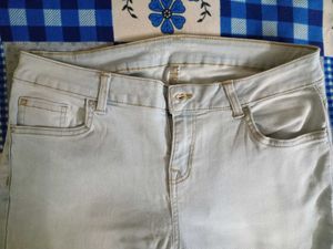 Light Wash Skinny Jeans