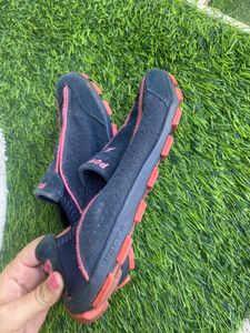 Comfortable Navy &amp; Pink Slip-On Shoes