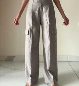 Stylish Wide-Leg Cargo Pants