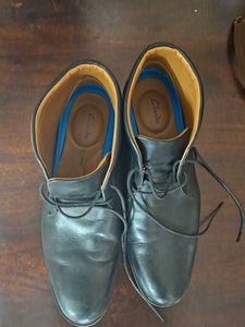 Men's Black Leather Chukka Boots