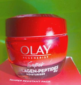 OlayRegeneristSuperCollagen-Peptides Moisturise