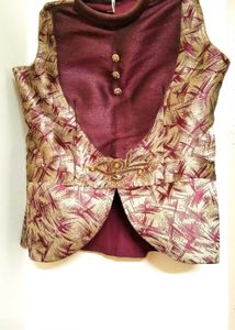 🤘(OFFER75%)💜Deep Plum Silk Gown Beige Golden Top