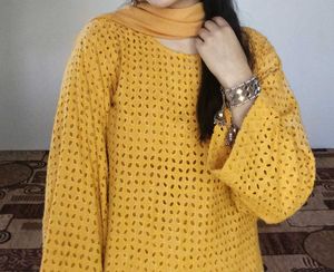 Embroidered Kurti +cream trouser with duppta