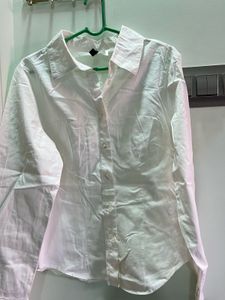 H&amp;M Classic White Button-Up Shirt