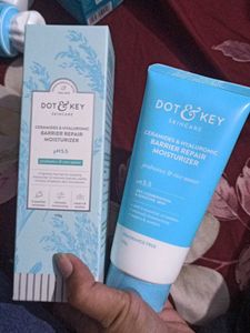 DOT & KEY Ceramide & Hyaluronic Moisturizer