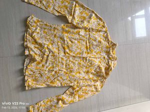 Floral printed top