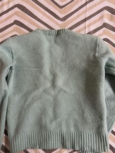 Cozy v-neck pullover