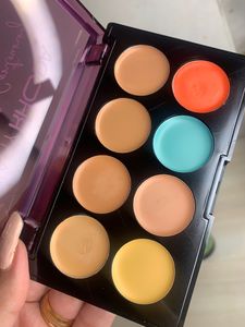 Hilary Rhoda Concealing And Contour Palette