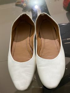 White Flat Bellies EU 39No.