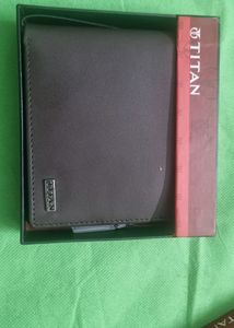 Titan Leather Wallet with Box