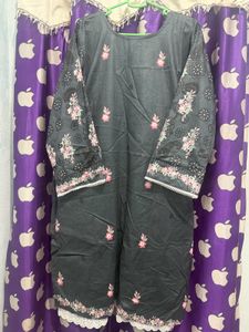 Elegant Black kurta set with Lace Trim