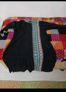 Elegant Black Kurta with Geometric Detail