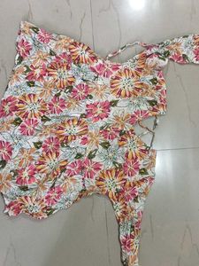 Boho Floral Print V-Neck Top