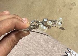 Elegant Floral Hair Clip