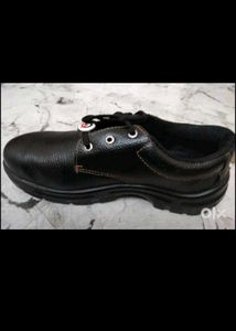 Acme Gravity S1 Footwear