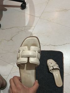 Stylish Cream Flat Sandals