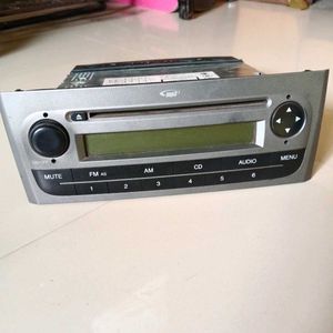 Fiat Punto Original MP3/CD Player – Excellent Work
