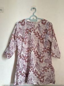Floral Print Short Kurti, Size M