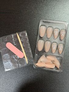 Nude Bow Press-On Nails Set