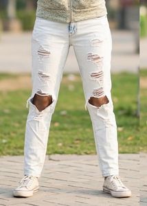 woMen's White Ripped Jeans