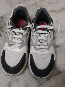 Aisan sports shoes