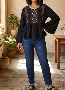 Embroidered Black Flared Sleeve Kurta