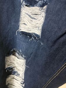 Distressed Boyfriend Jeans