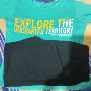 Graphic Print T-Shirt & capri Set