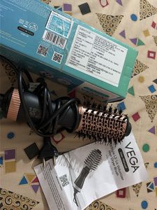VEGA Lifestyle L3 Volumizer Hair Dryer Brush