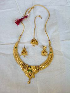 Exquisite Gold Peacock Necklace Set