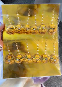 12 Yellow Floral Maang Tikka Set