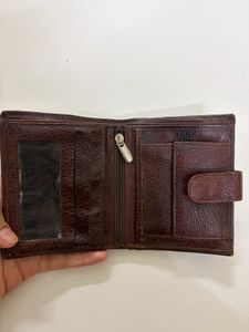 Vintage Classic Brown Leather Wallet