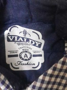 almost new Boy's Gingham Check Long Sleeve Shirt