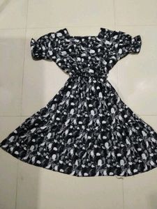 Stylish Black &amp; White Printed Dress