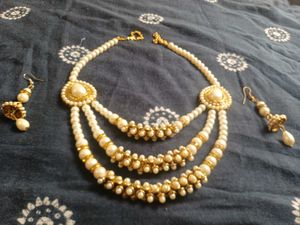 Elegant Pearl Necklace and Earring Set